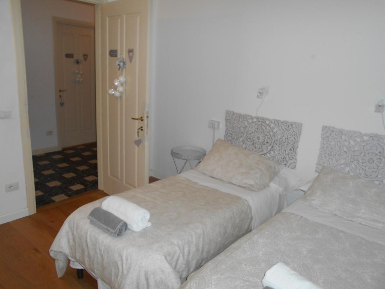 Guesthouse Viale Bergamo Luaran gambar
